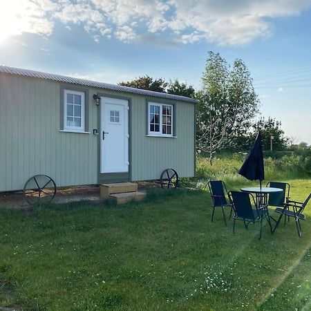 Beautiful 1 Bed Shepherd Hut In Warwickshire Warwick  Exterior photo