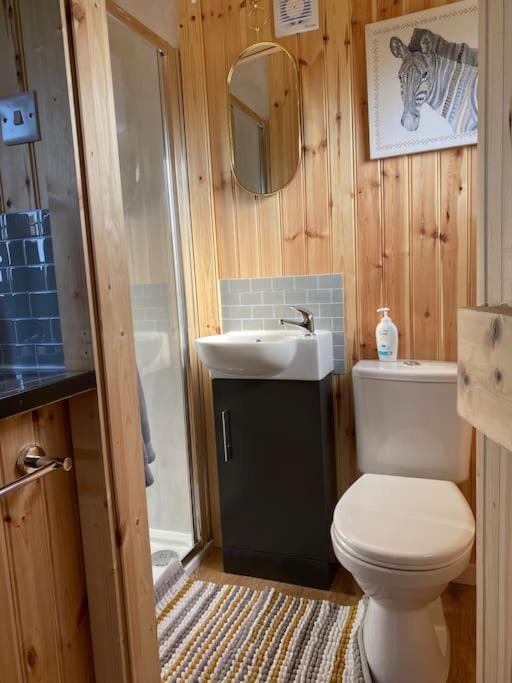 Beautiful 1 Bed Shepherd Hut In Warwickshire Warwick  Exterior photo